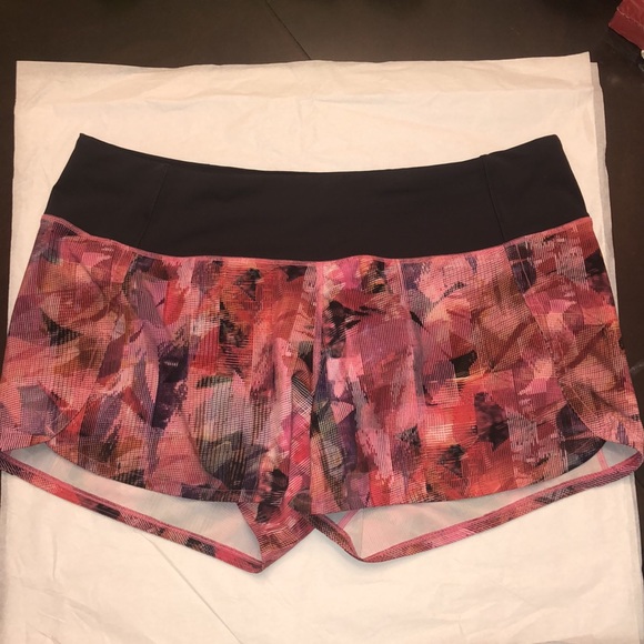 Lululemon 4” Speed Up Shorts in Sun Dazed Multi Pink/Super Dark, EUC. Size 10. - Picture 2 of 14